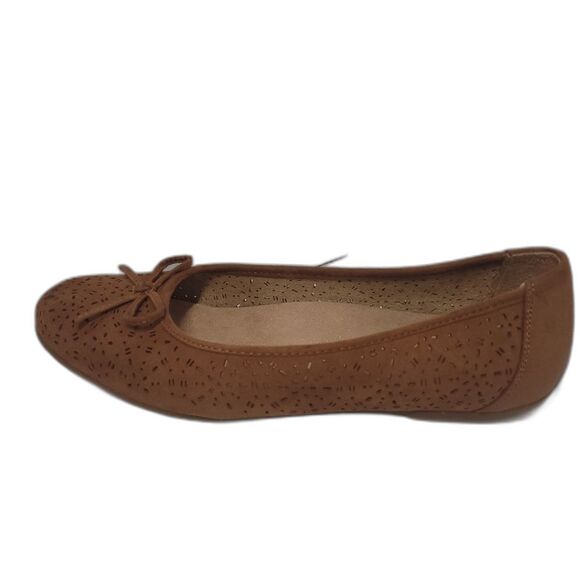 Soul Naturalizer Tan Magical Slip-On Flats Womens 8.5 Wide - Picture 1 of 11
